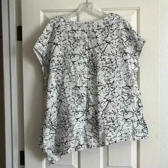 Bryn Walker Ivy Print Top - Picture 8 of 10